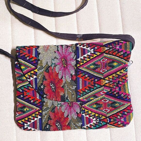 LUZLUNA IMPORTS Handbags - LUZLUNA IMPORTS Crossbody Bag Handmade in Guatemala